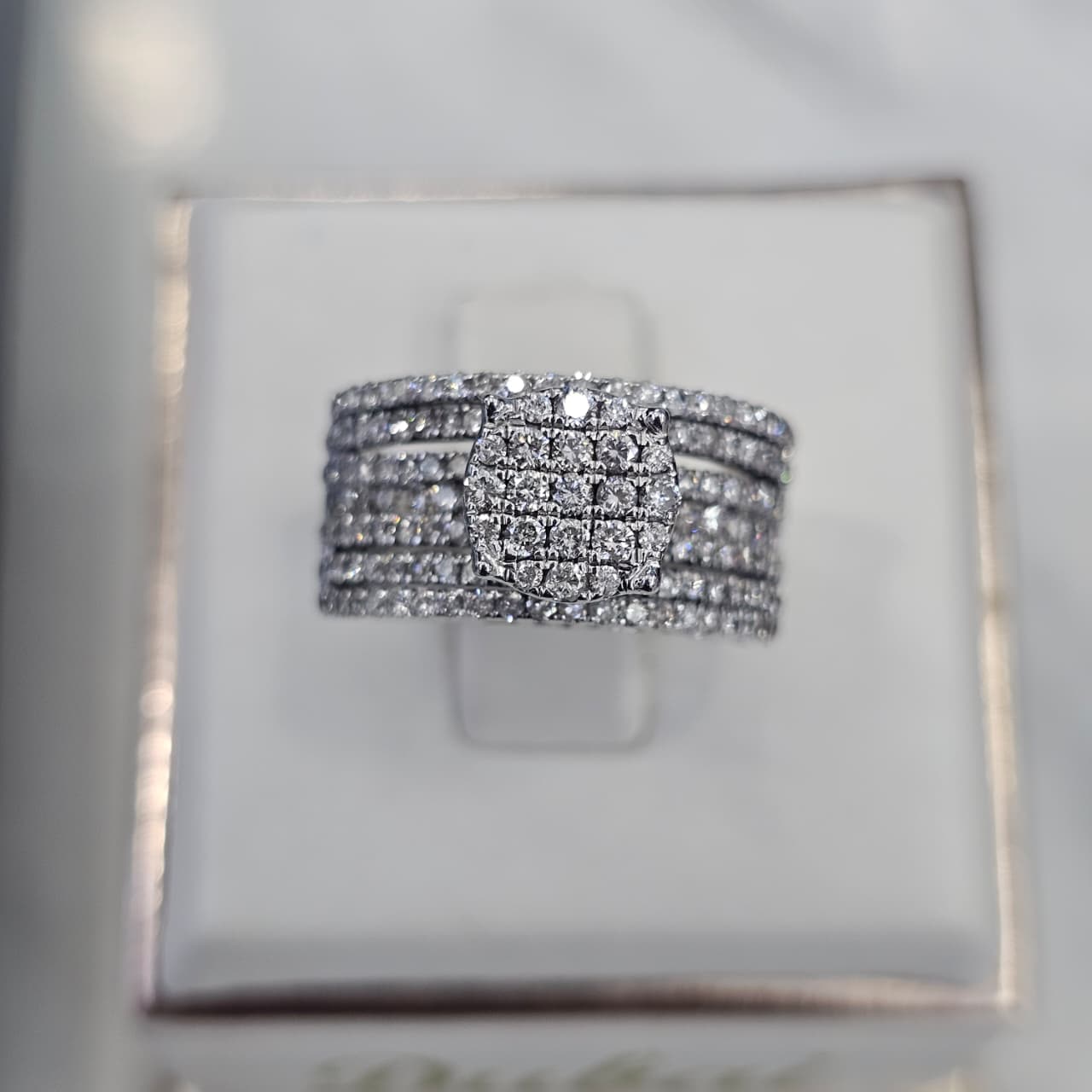 CINCIN BERLIAN TABUR