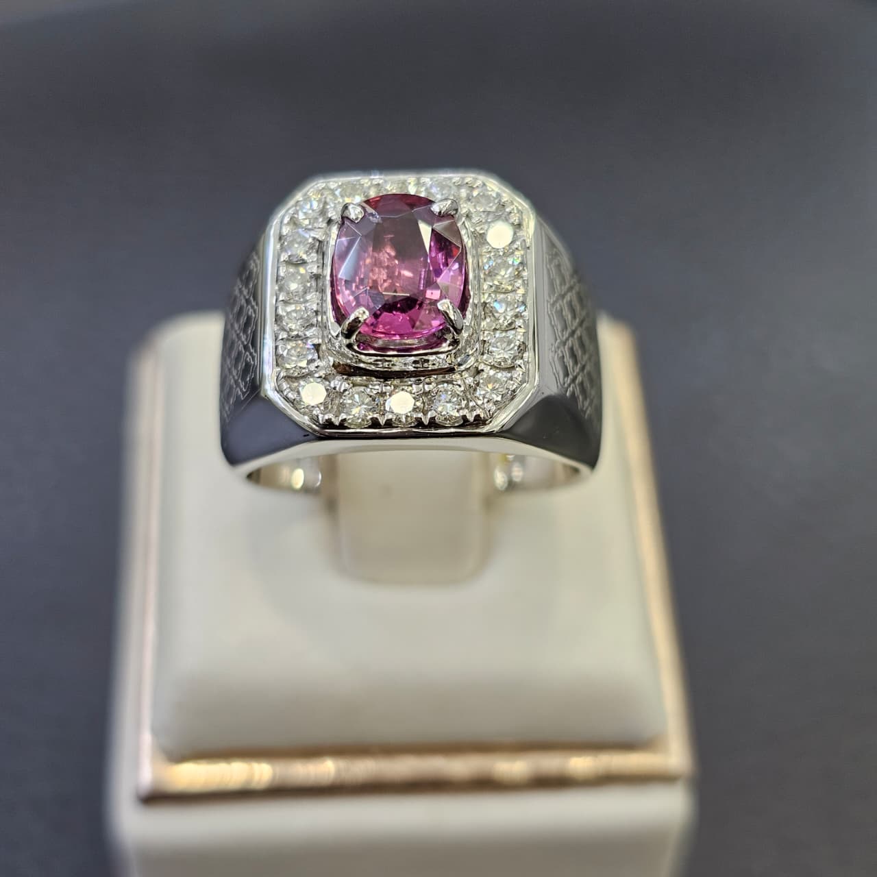 CINCIN BR BATU UNGU