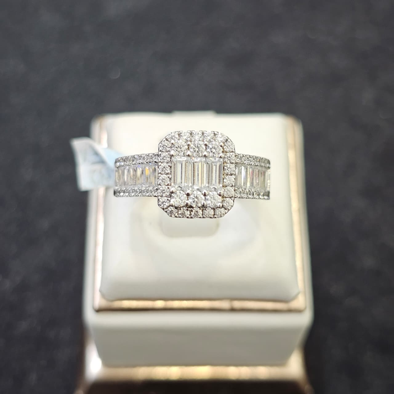 CINCIN KOTAK AD