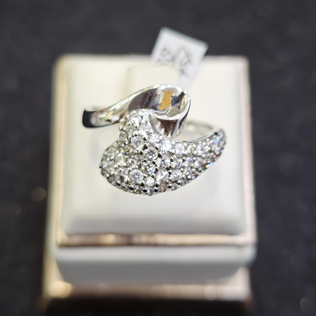 CINCIN SELISIH AD