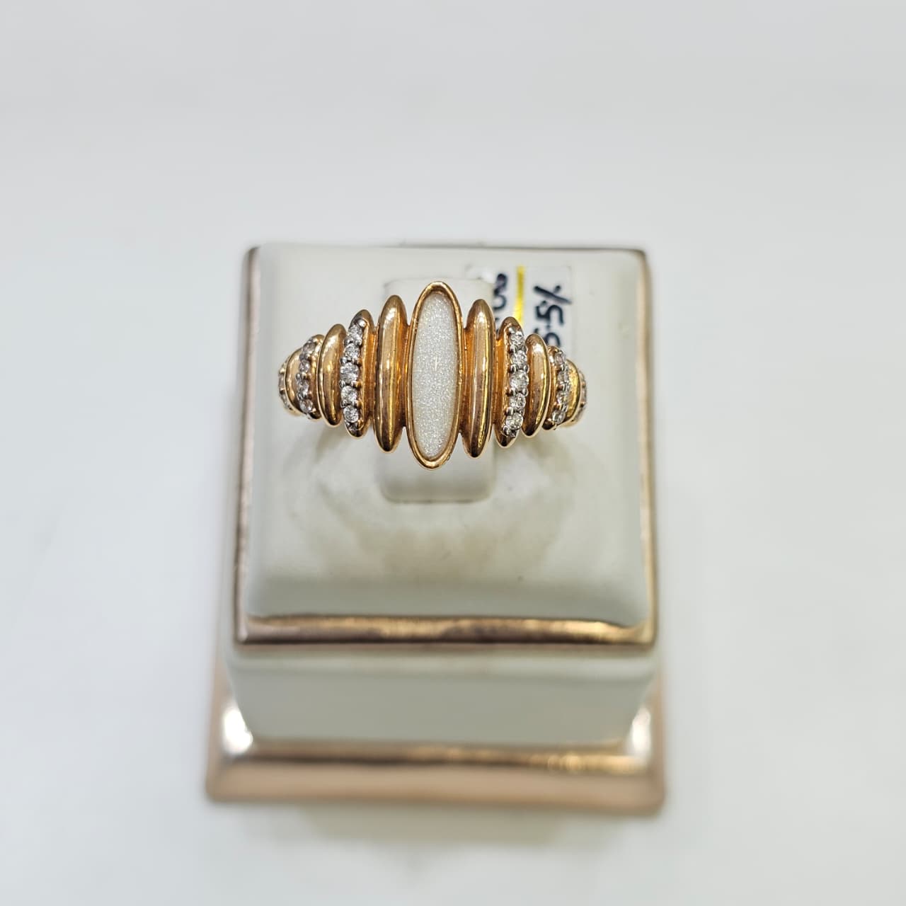 CINCIN OVAL HL