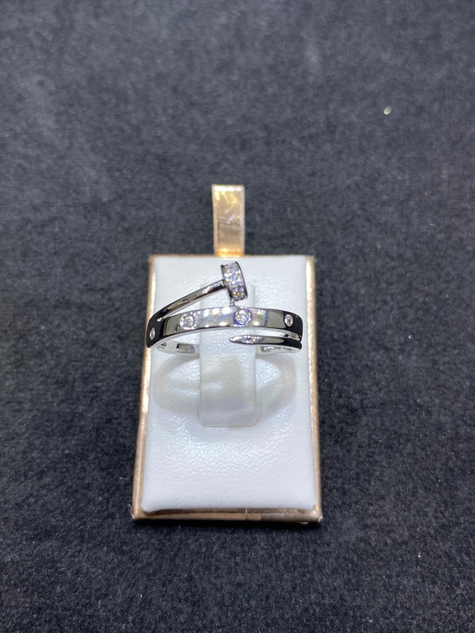 CC CARTIER PAKU