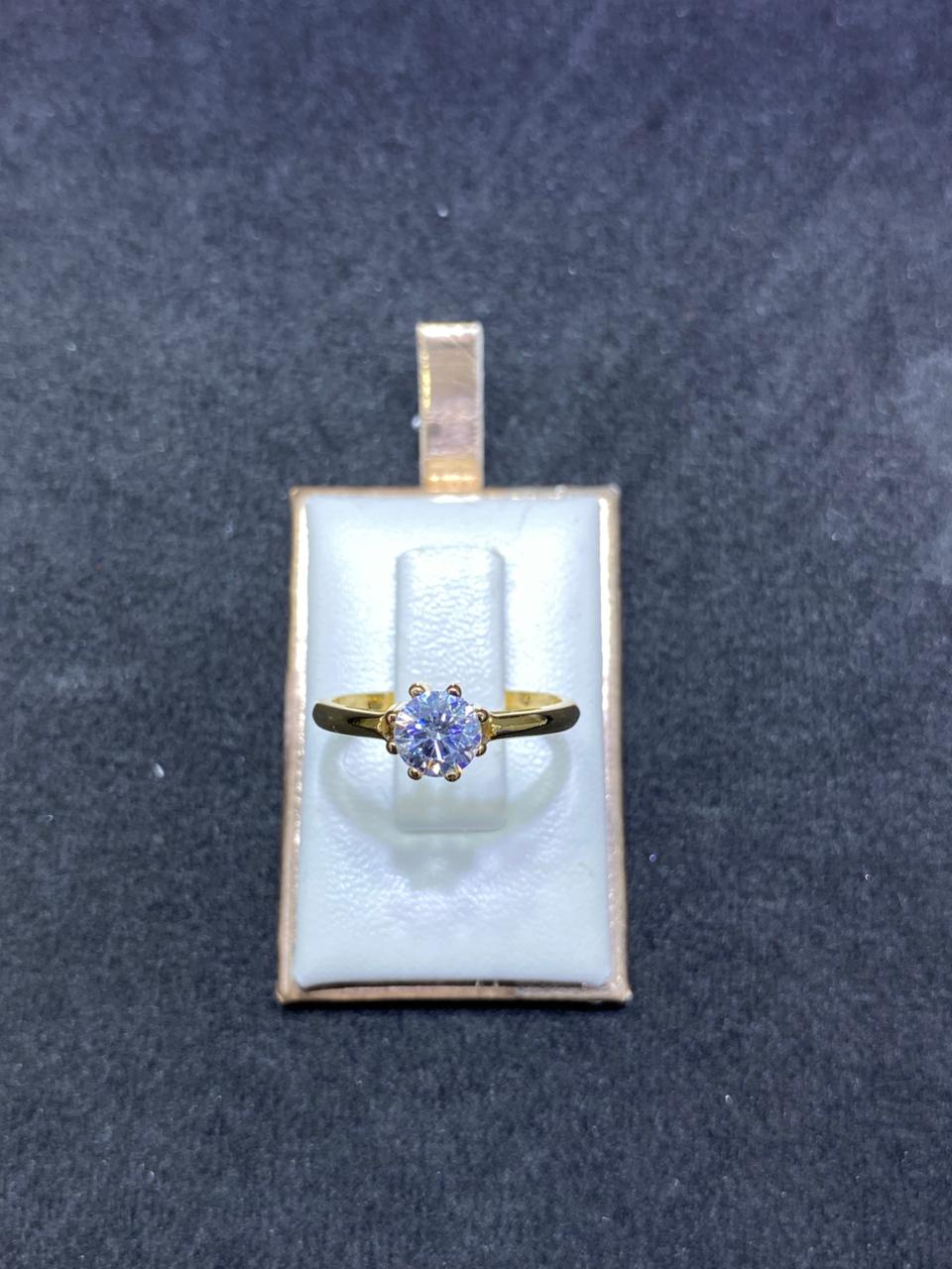 CC MODEL SOLITAIRE