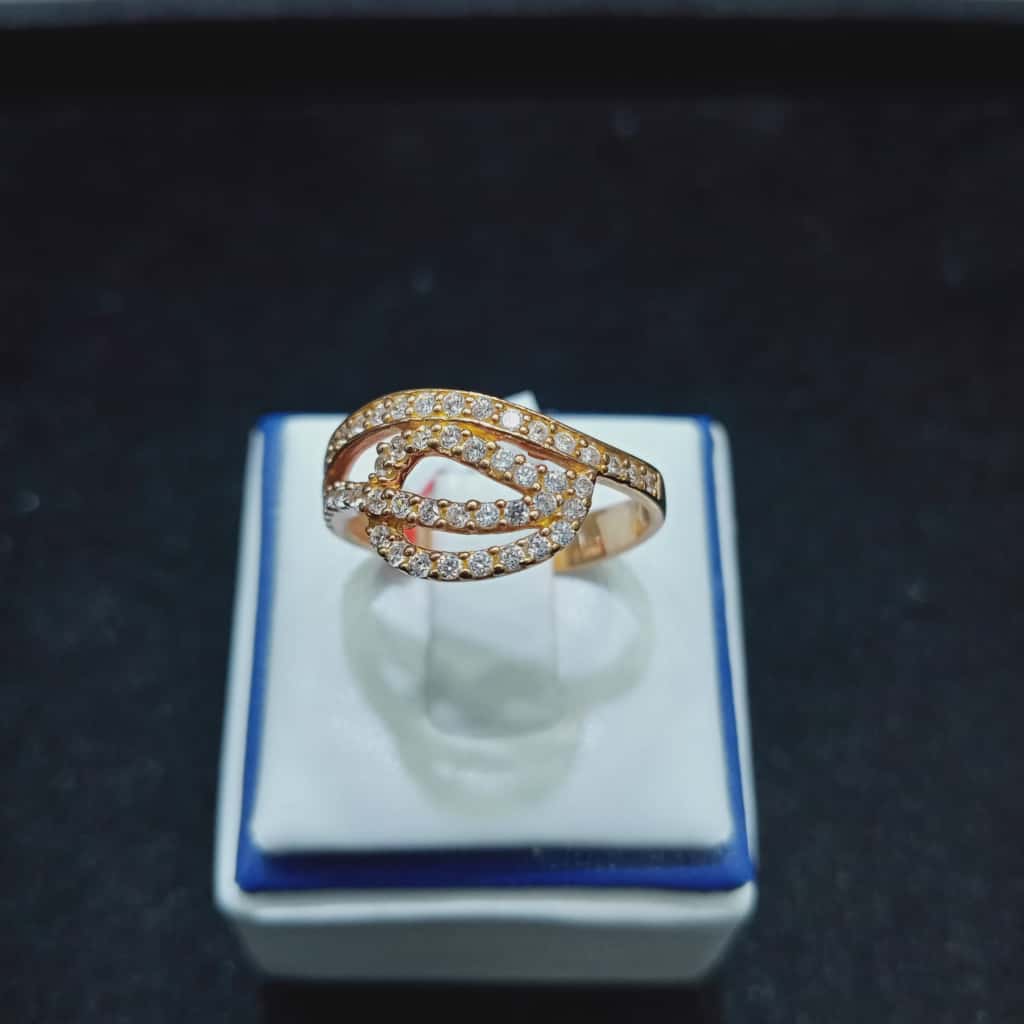 CINCIN daun mata