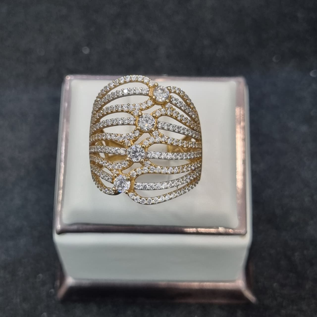 CINCIN WAJIK MATA TABUR