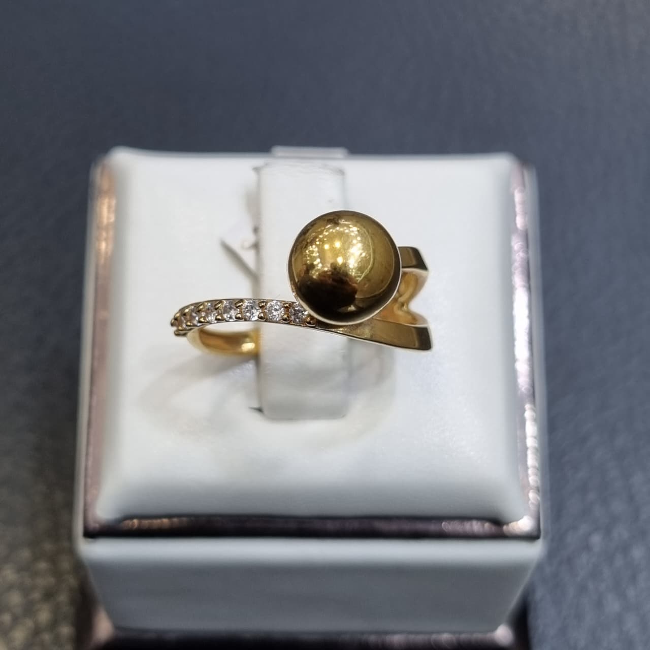 CINCIN BOLA GELOMBANG