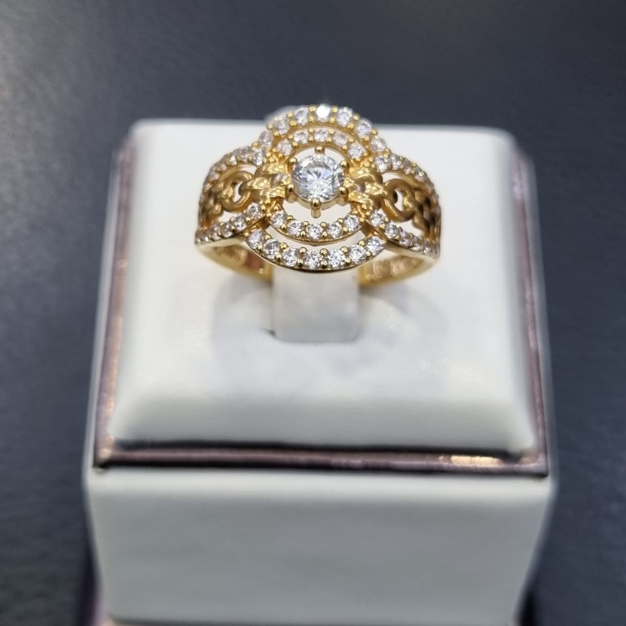 CINCIN BULAT MATA