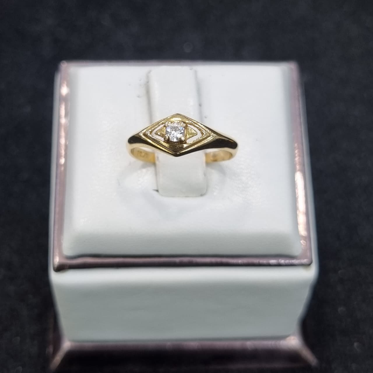 CINCIN SEGITIGA MATA 1