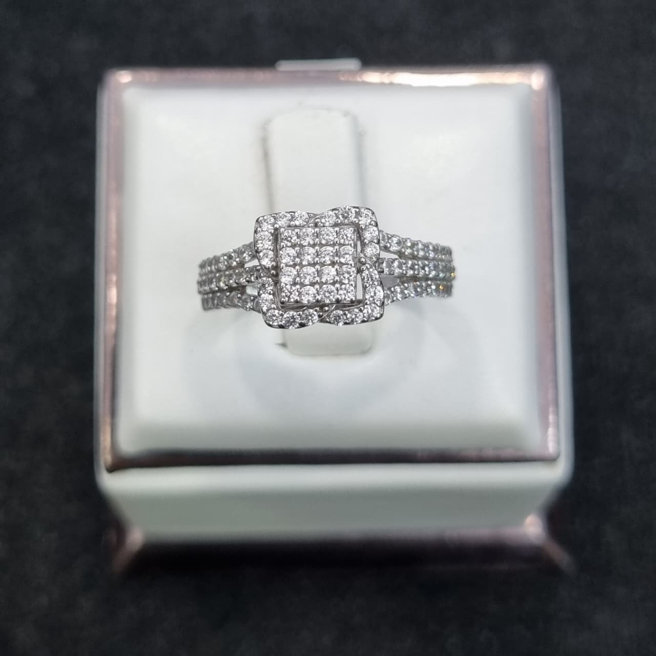 CINCIN KOTAK MATA TABUR
