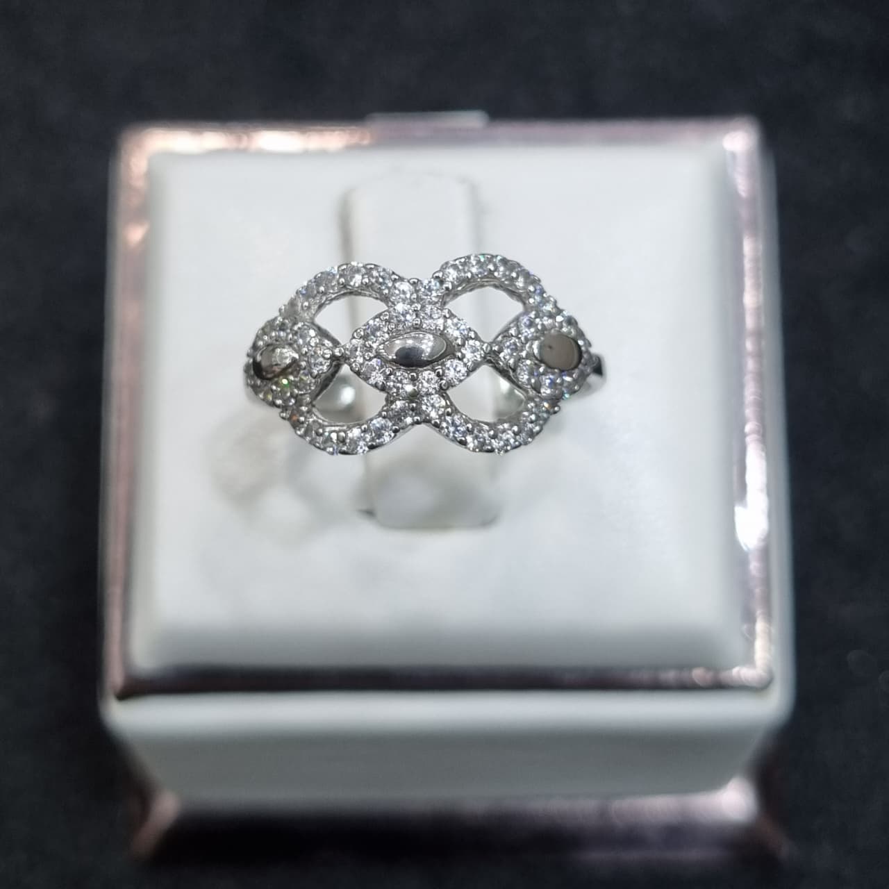 CINCIN 3 OVAL BULAT MATA TABUR