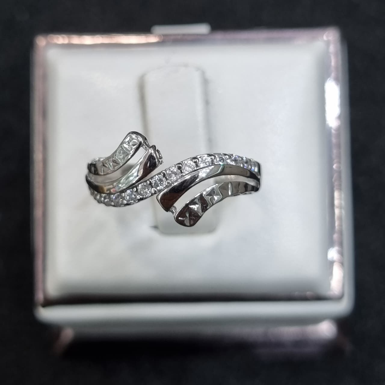 CINCIN SELISIH UKIR 1 LISTRING