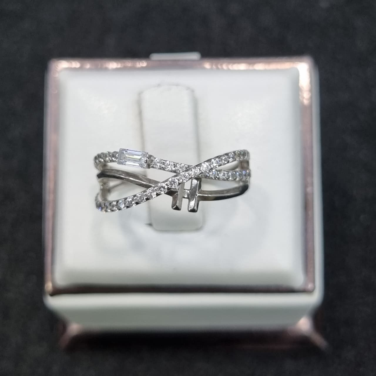 CINCIN TIFANY LISTRING AD RACHEL