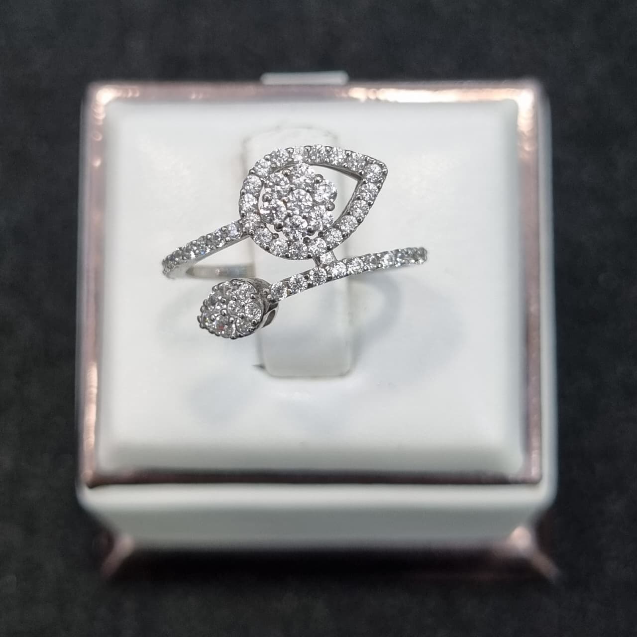 CINCIN SELISIH TETES AIR MATA AD