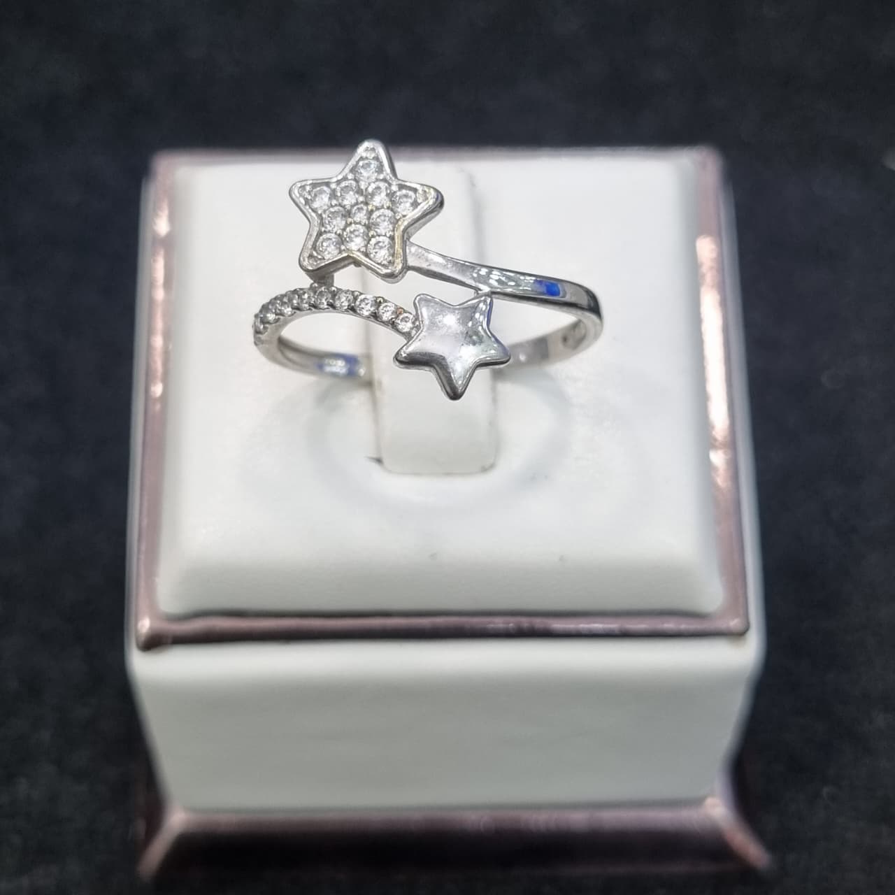 CINCIN BINTANG SELISIH LISTRING MATA