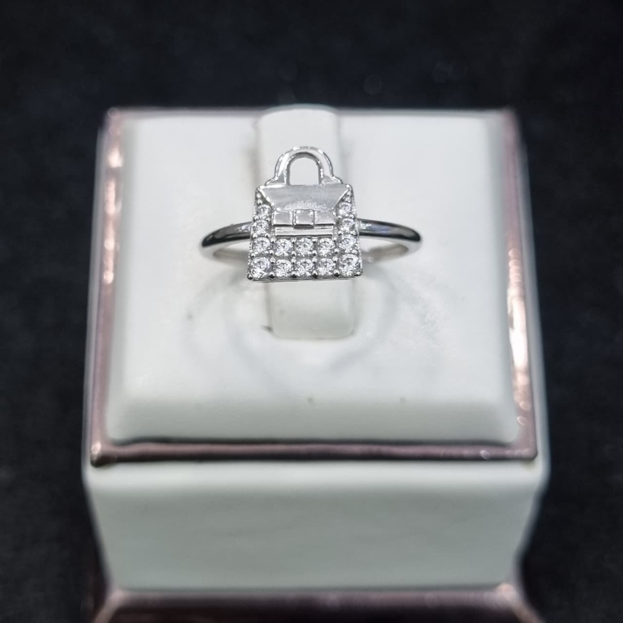 CINCIN TAS MATA AD