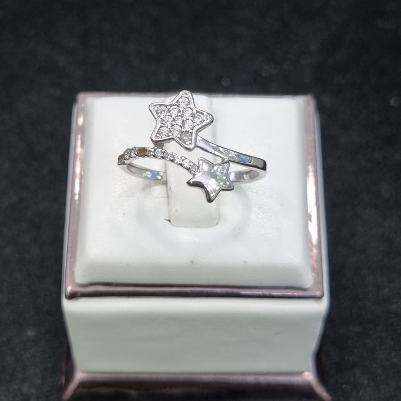 CINCIN SELISIH 2 BINTANG MATA AD