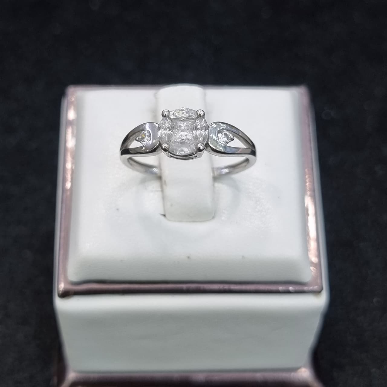 CINCIN MATA TUNGGAL