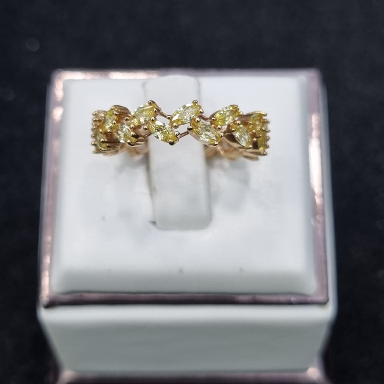 CINCIN DAUN MATA KUNING