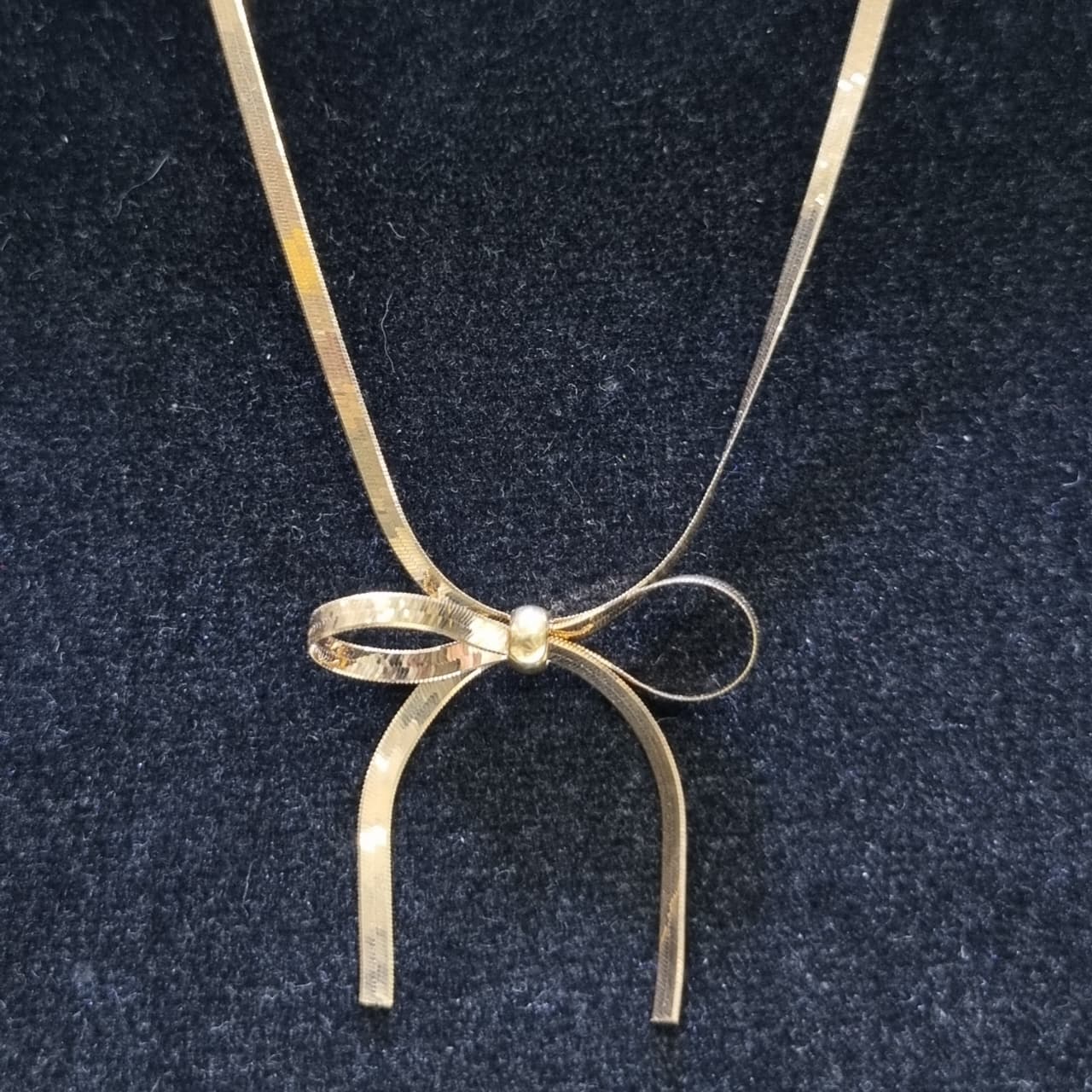 KALUNG K MADONA PITA