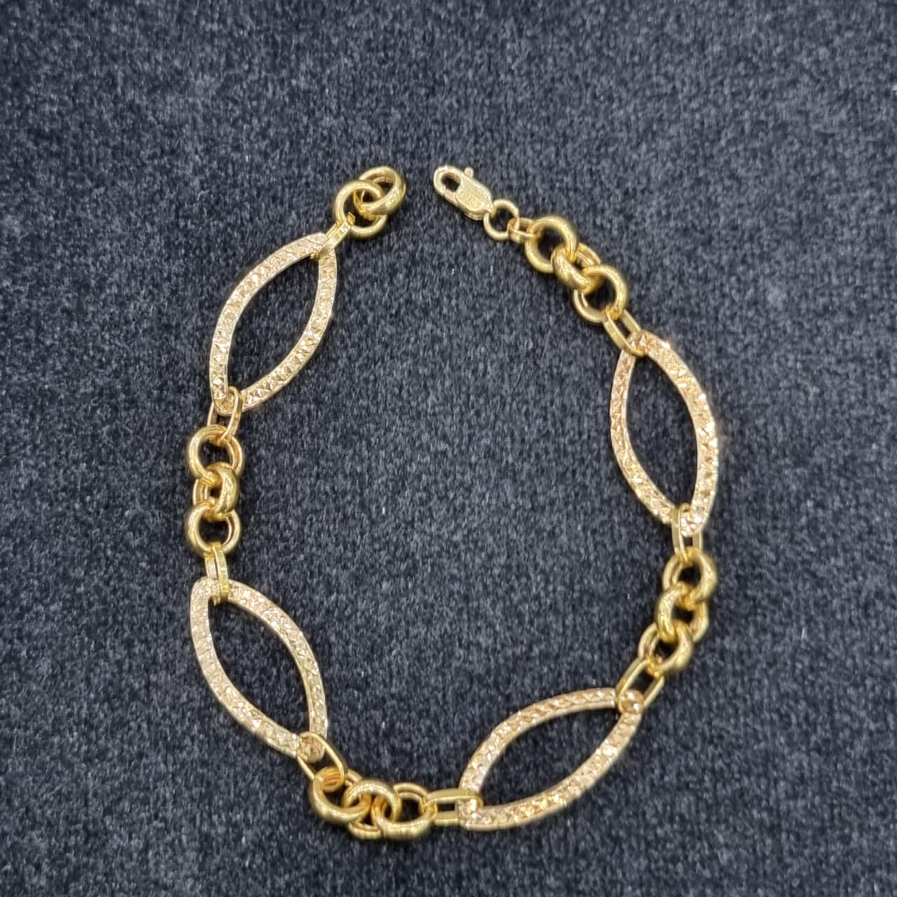 GELANG R DAUN UKIR