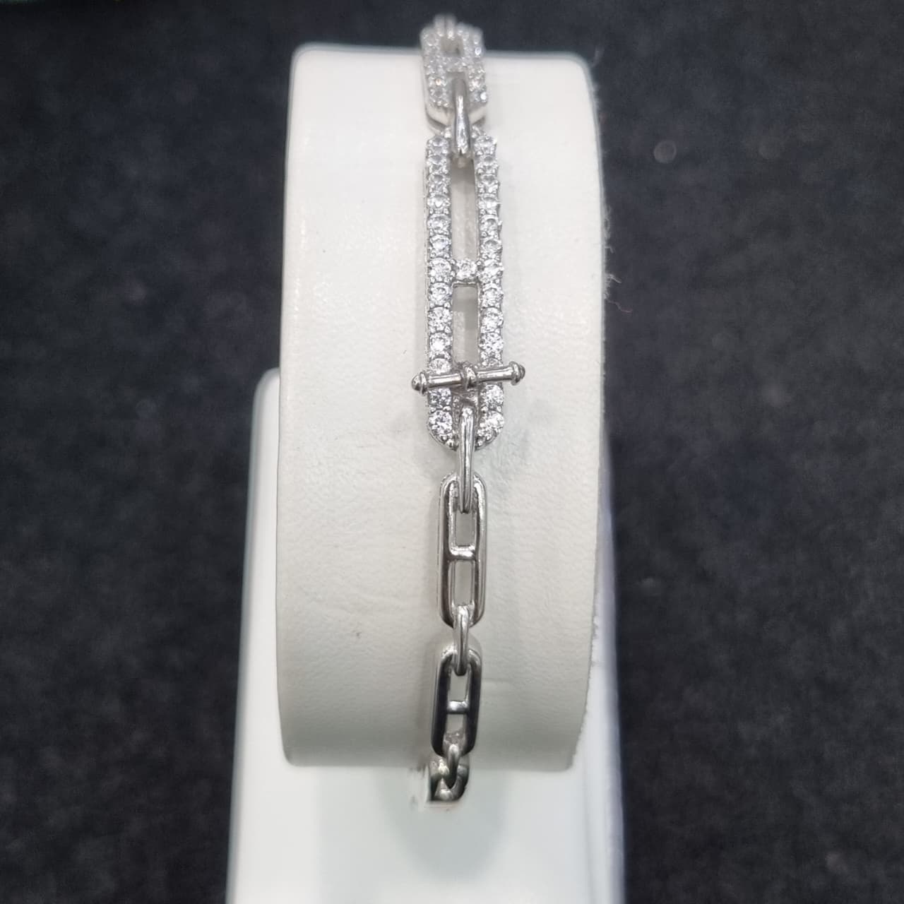 GELANG B EIGNER MATA