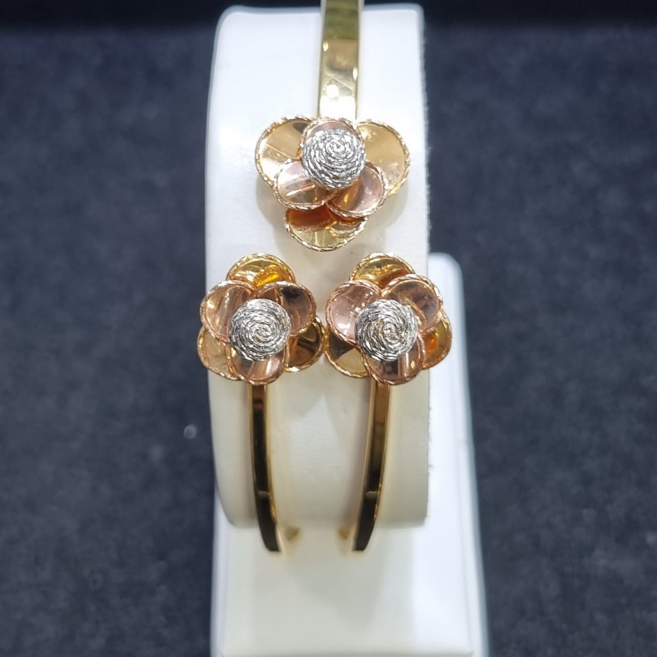 GELANG B BUNGA KOMBINASI SELISIH