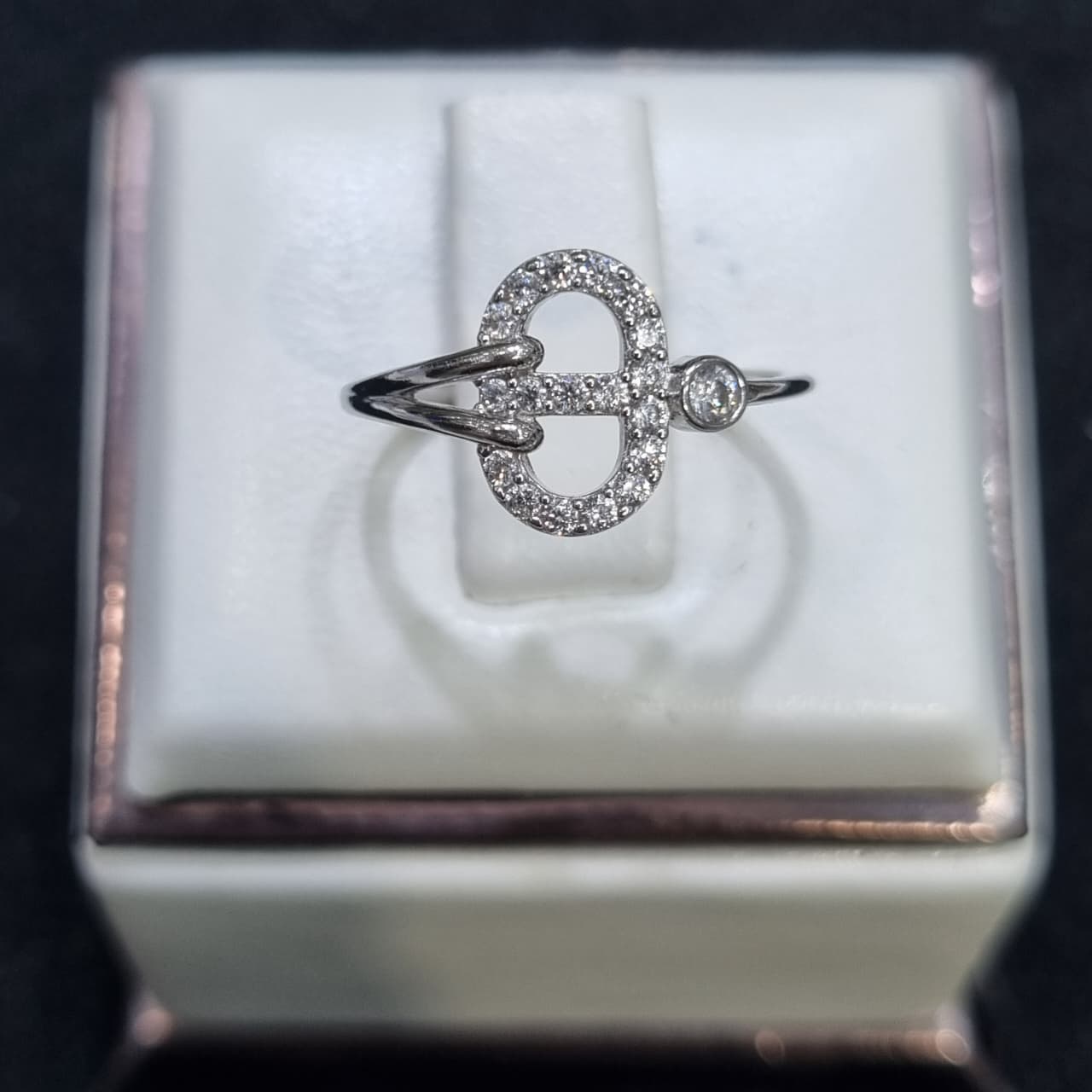CINCIN CHAMPION MATA