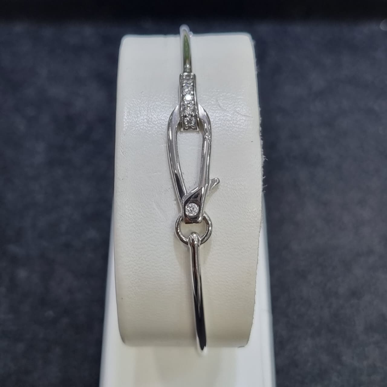 GELANG  B PENITI MATA AD