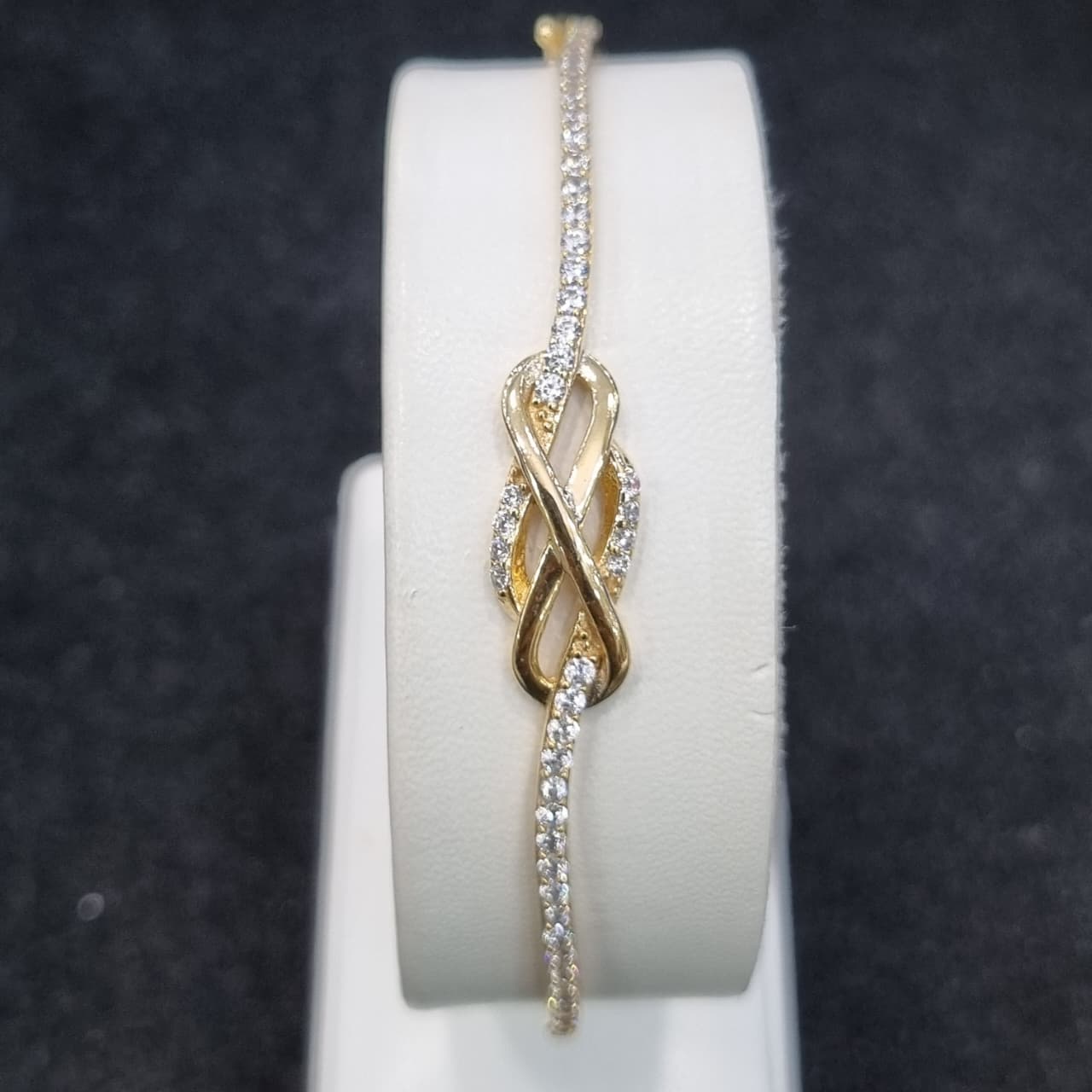 GELANG B INFINITY LISTRING MATA AD