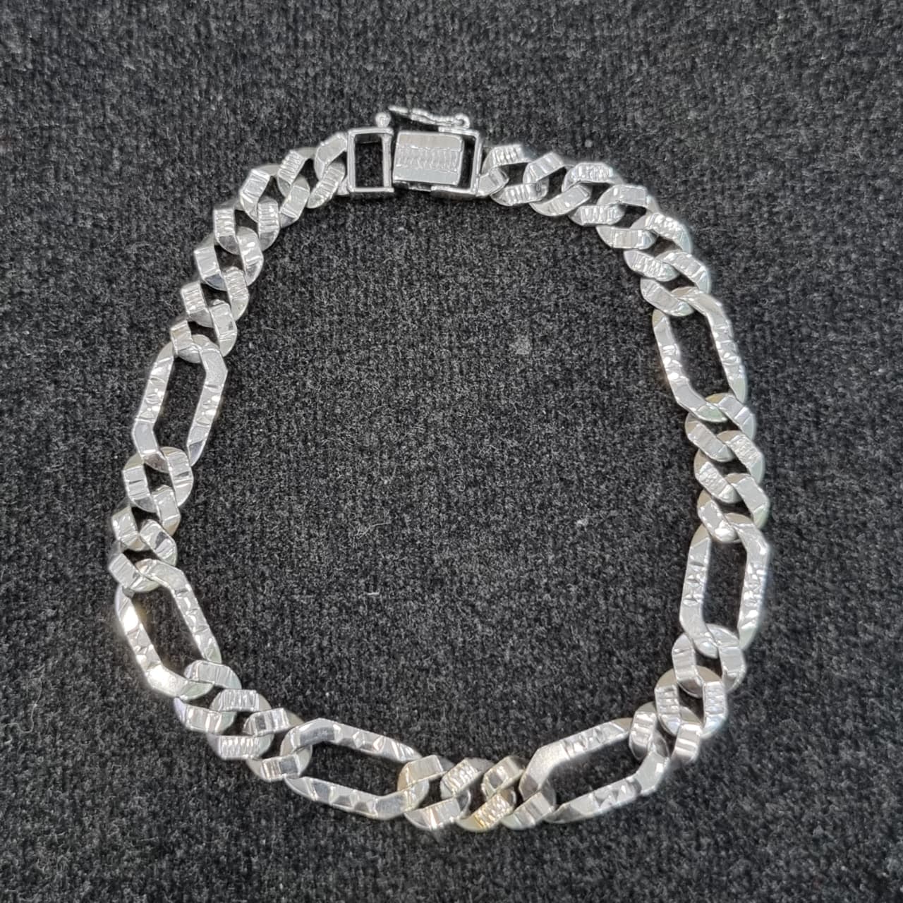 GELANG R OVAL GEPENG UKIR